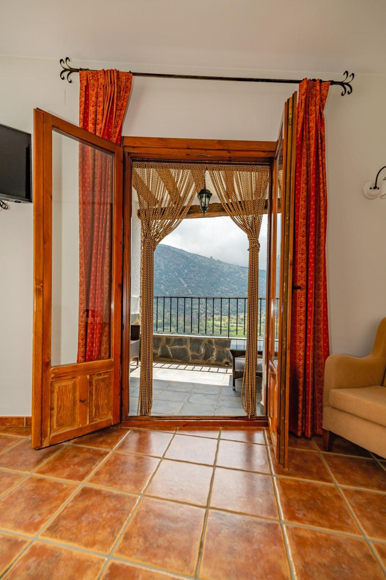 Hotel La Fragua II Trevélez エクステリア 写真
